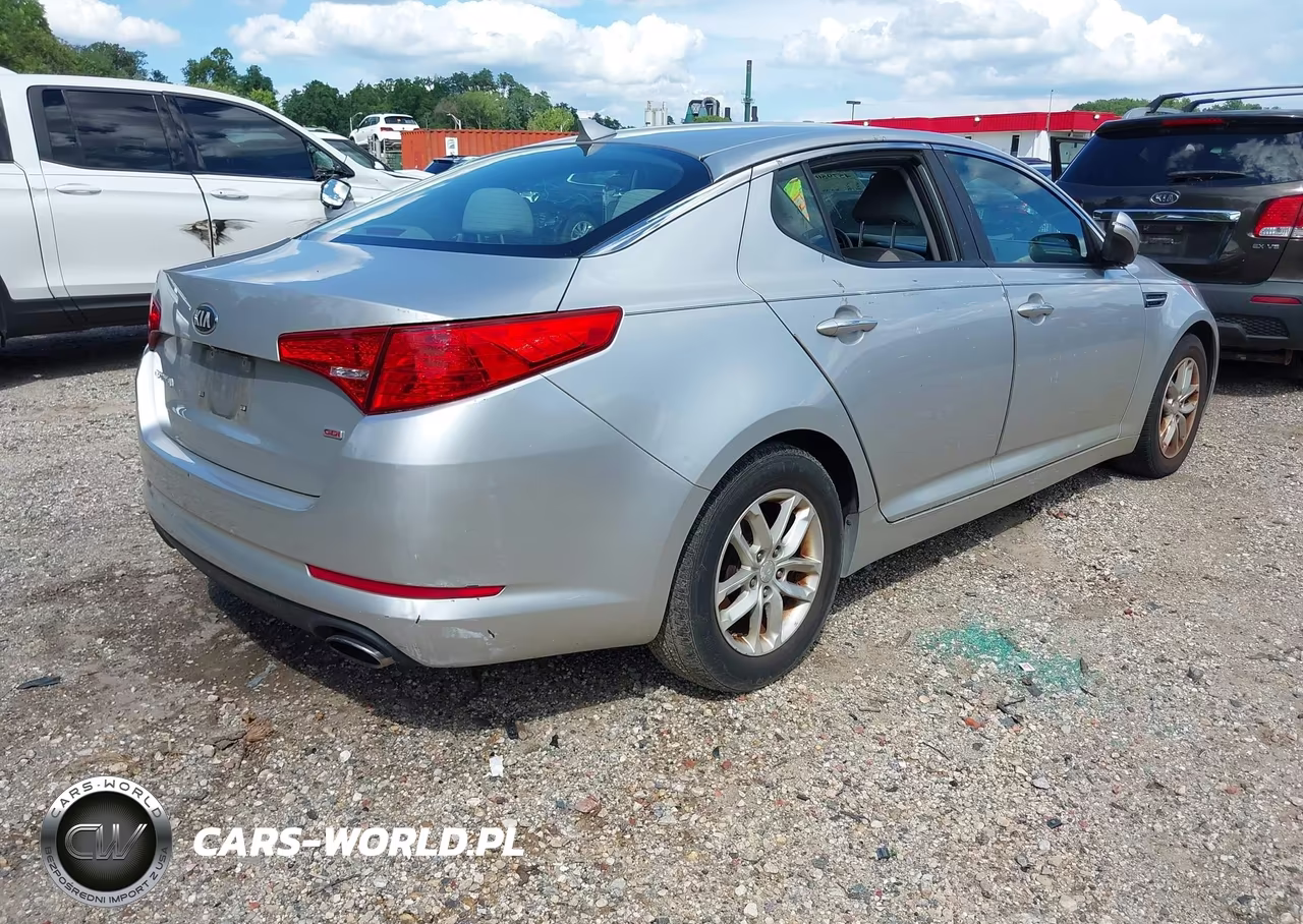 2013 Kia Optima Lx VIN:KNAGM4A78D5382161 - 4