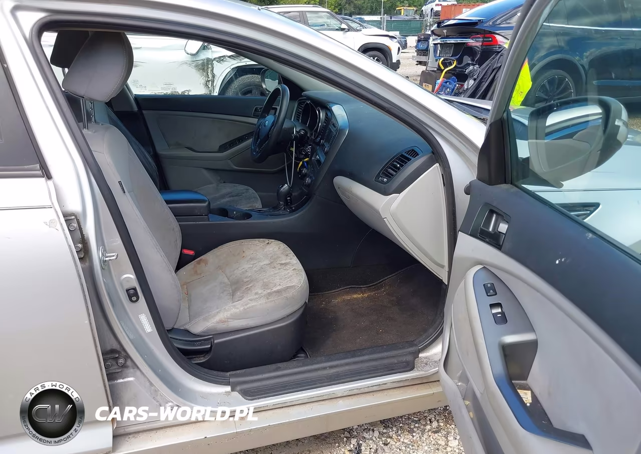 2013 Kia Optima Lx VIN:KNAGM4A78D5382161 - 5