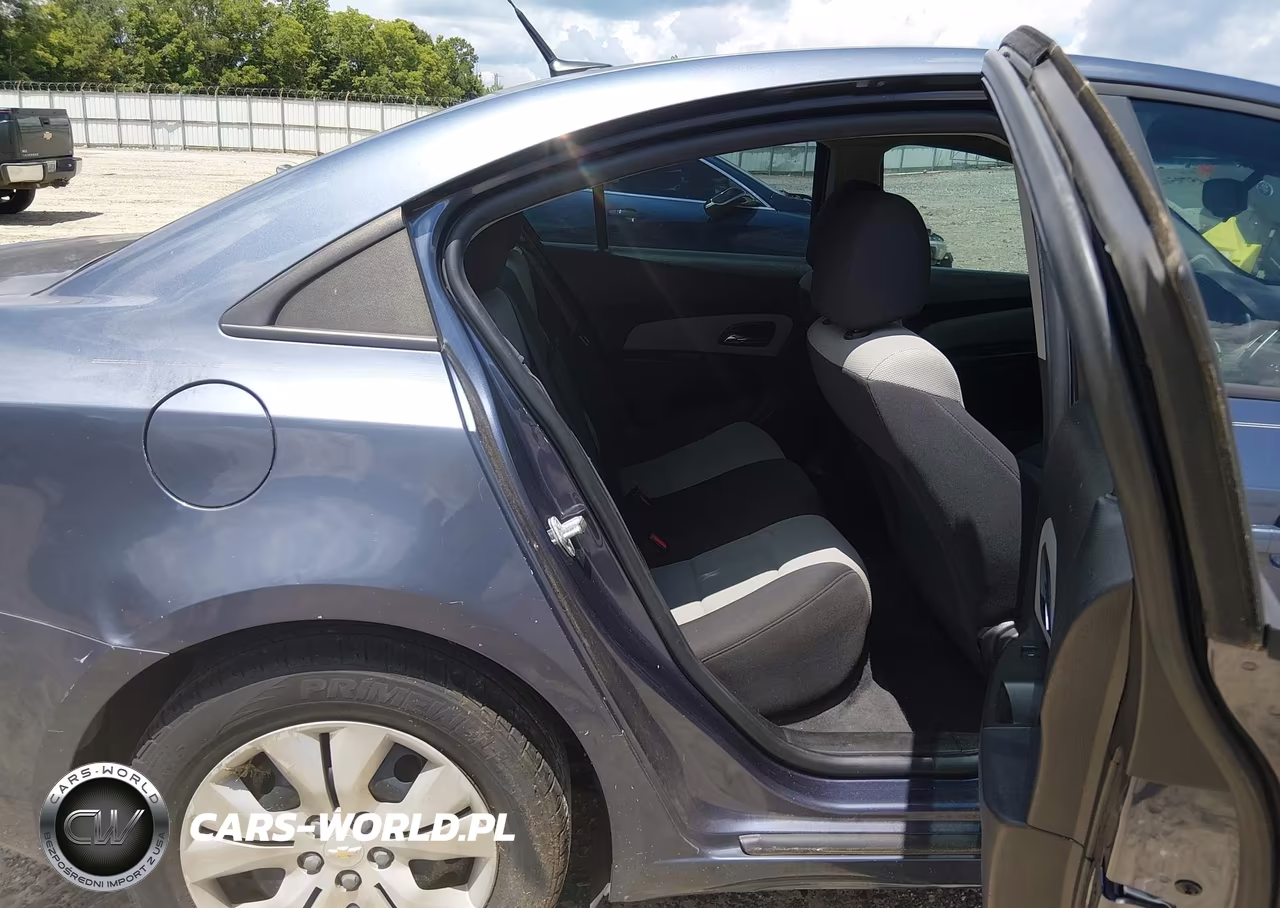 2014 Chevrolet Cruze Ls Auto VIN:1G1PA5SH7E7349949 - 8