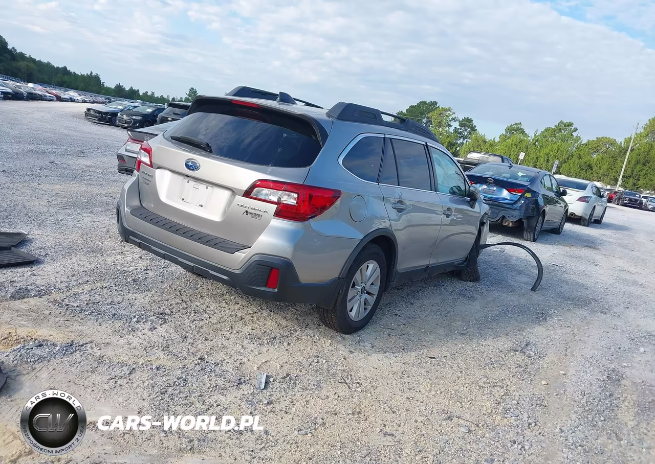 2019 Subaru Outback 2.5I Premium VIN:4S4BSAHC6K3281497 - 4