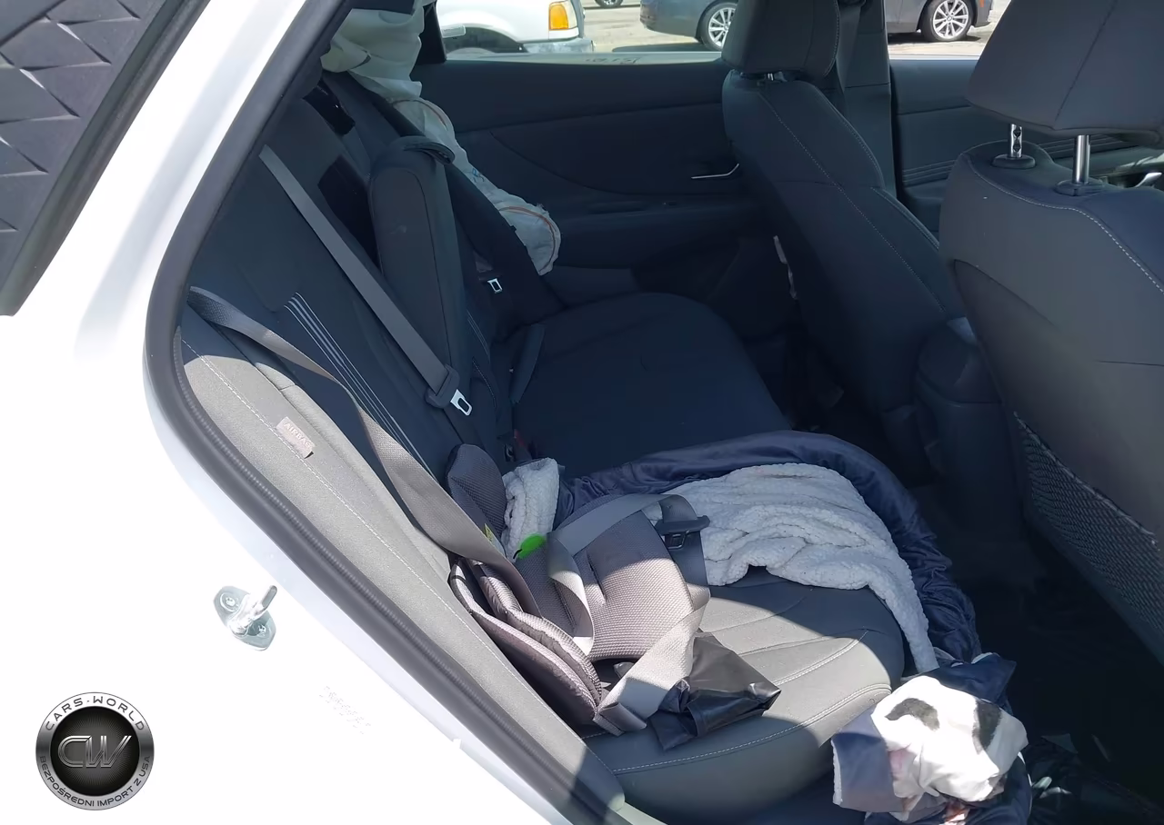 2024 Hyundai Elantra Sel VIN:KMHLS4DGXRU642801 - 8
