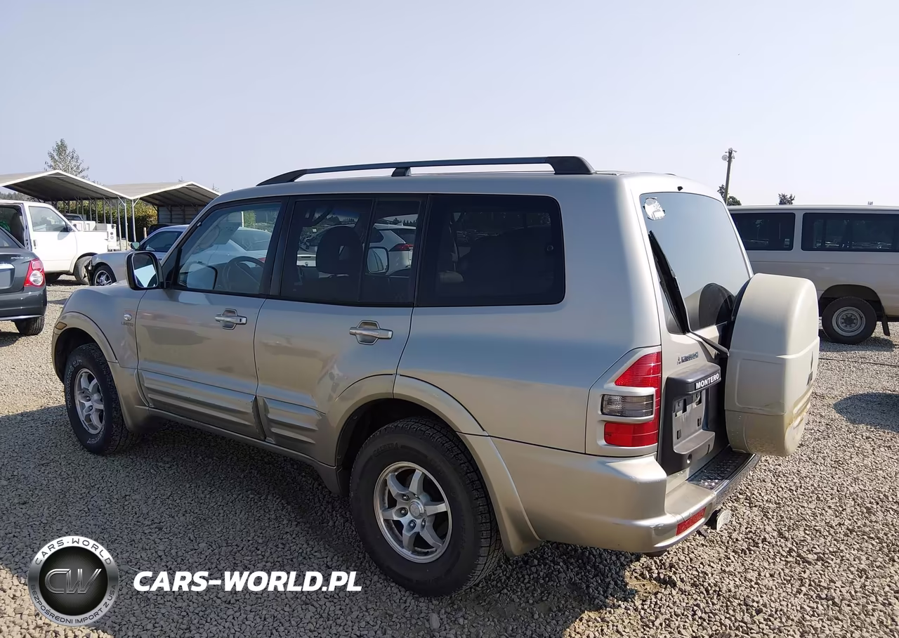 2002 Mitsubishi Montero Limited VIN:JA4MW51R52J023601 - 3