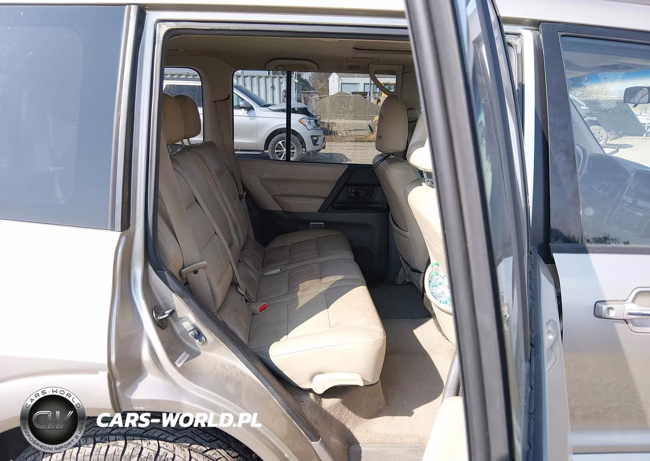2002 Mitsubishi Montero Limited VIN:JA4MW51R52J023601 - 8
