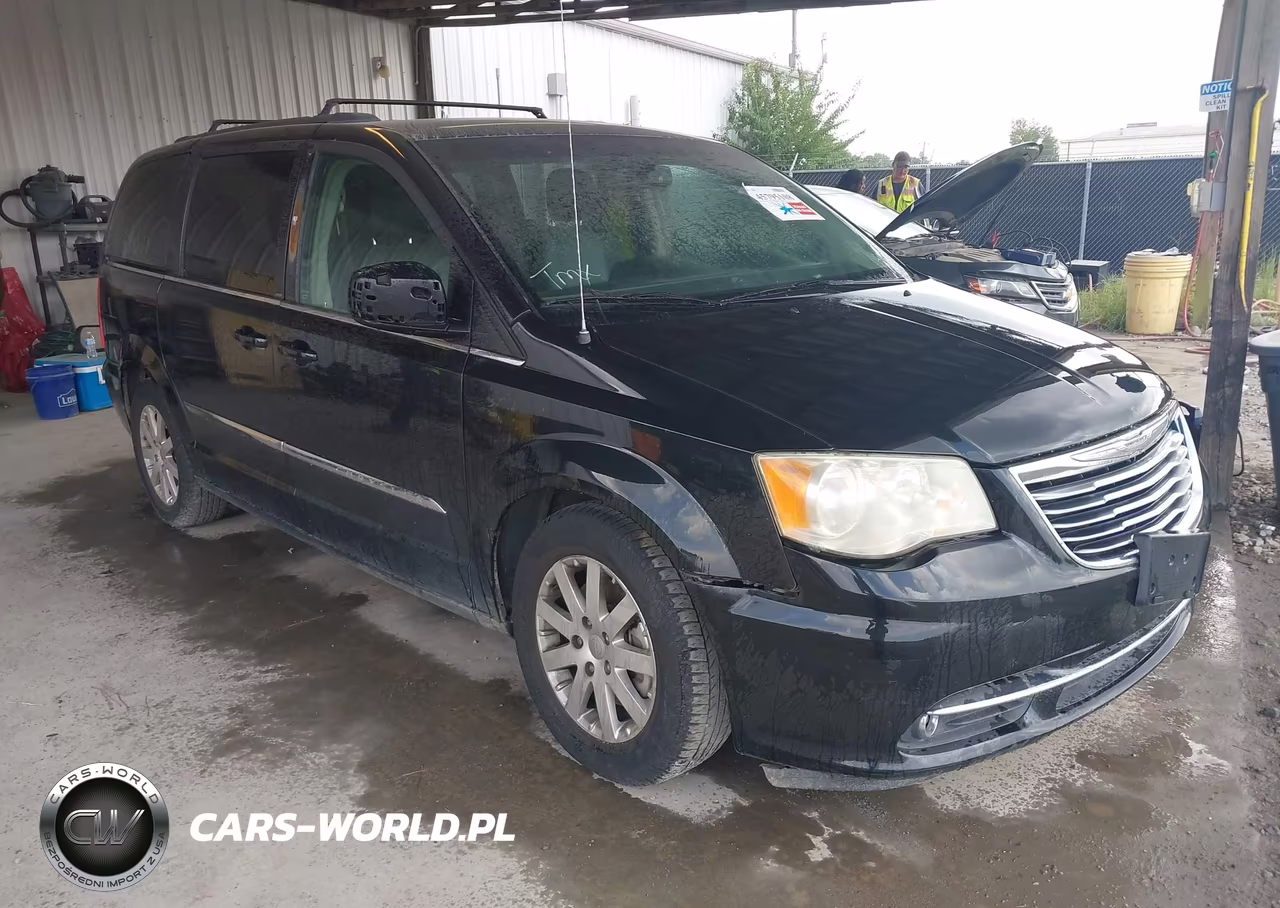 2014 Chrysler Town & Country Touring – zdjęcie 1 z 14
