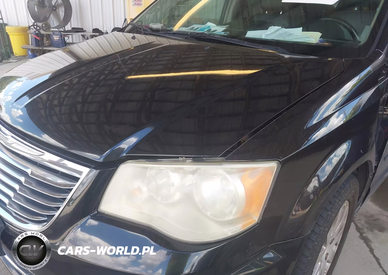 2014 Chrysler Town & Country Touring VIN:2C4RC1BG5ER169667 - 14