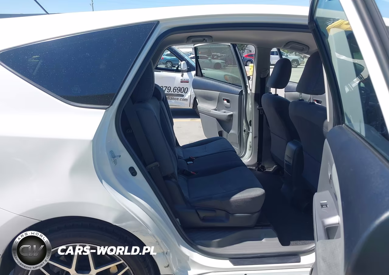 2014 Toyota Prius V Three VIN:JTDZN3EU8E3292704 - 8