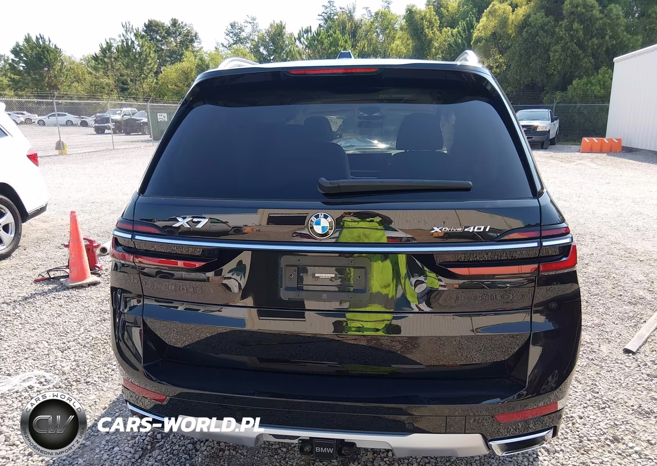 2023 BMW X7 xDrive40I VIN:5UX23EM07P9P21444 - 16