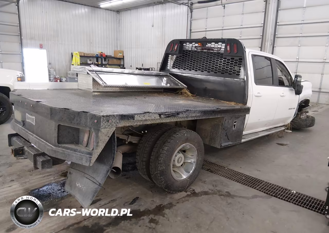 2023 Chevrolet Silverado 3500Hd Chassis Lt VIN:1GB4YTEY4PF134399 - 4