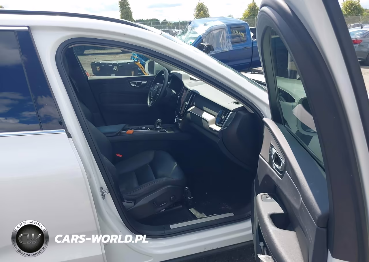 2022 Volvo Xc60 B5 Momentum VIN:YV4L12DK3N1996281 - 5