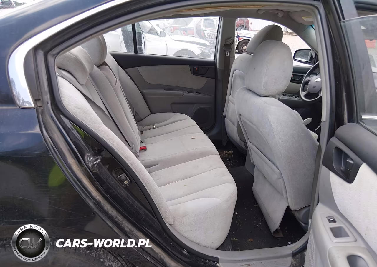 2007 Kia Optima Lx VIN:KNAGE123275139814 - 8