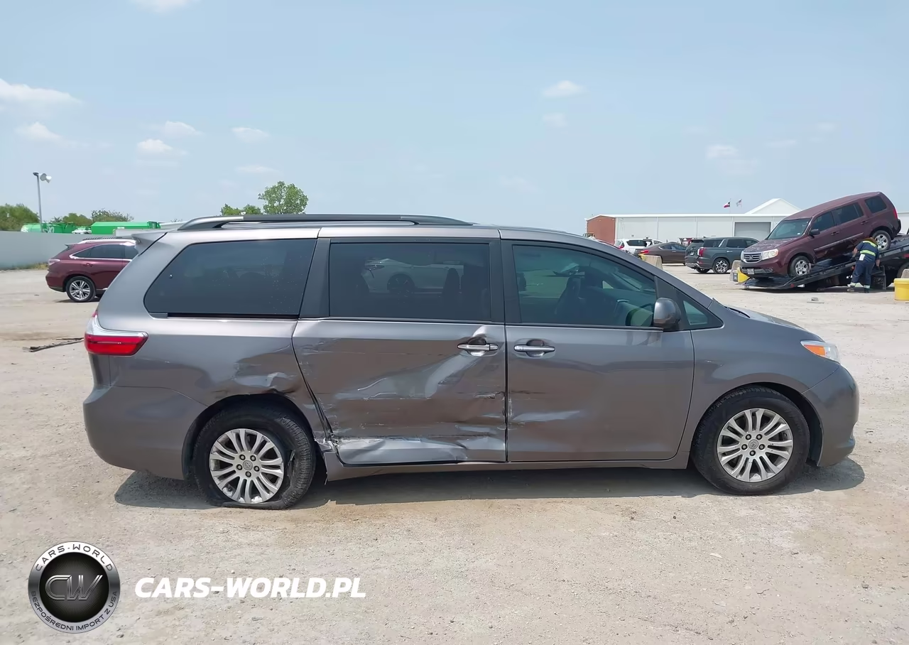 2017 Toyota Sienna Xle Premium 8 Passenger VIN:5TDYZ3DC9HS853035 - 13