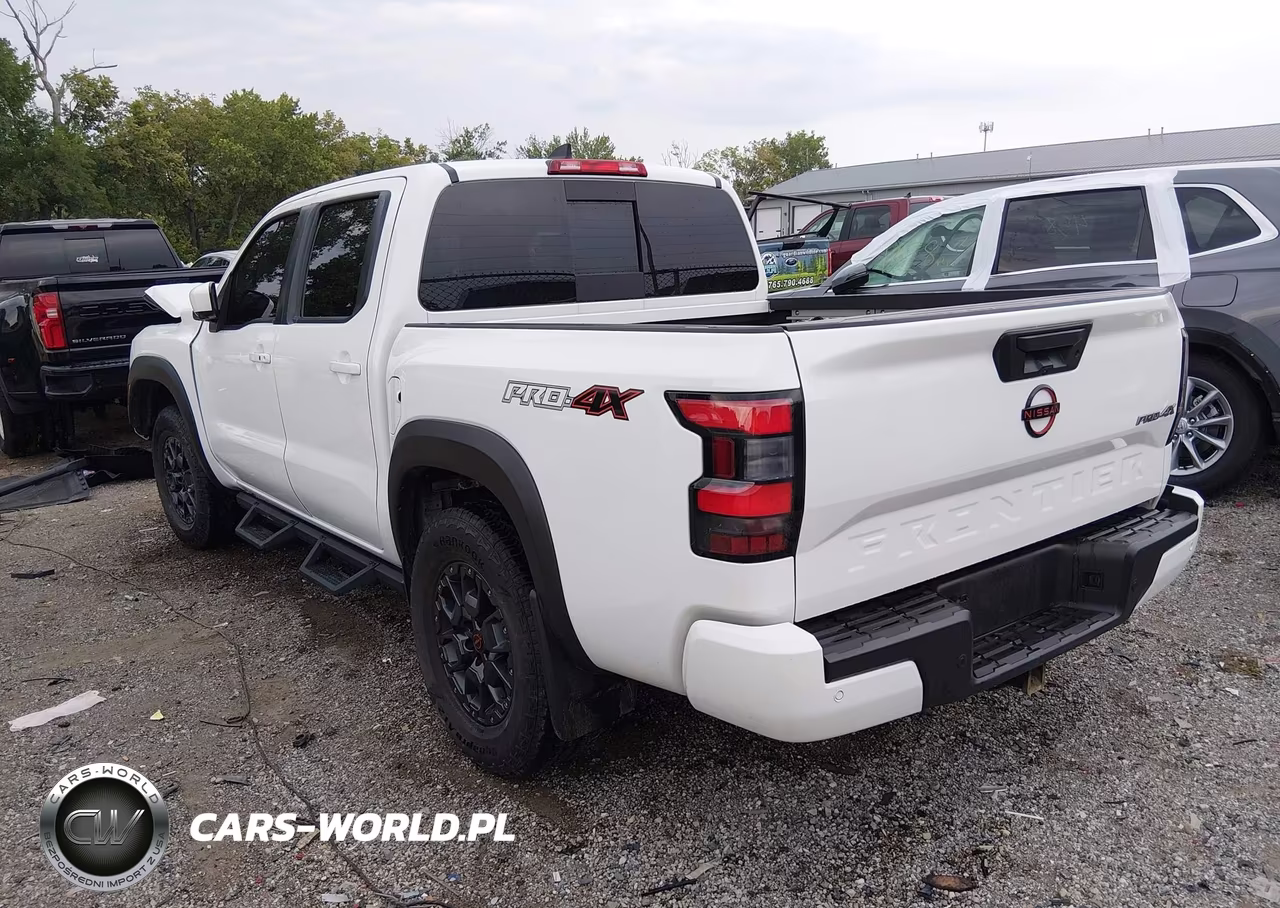 2023 Nissan Frontier Pro-4X 4X4 VIN:1N6ED1EKXPN652631 - 3