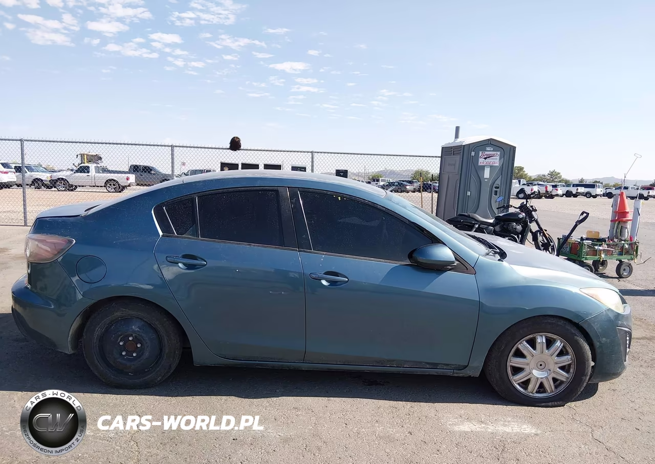 2011 Mazda Mazda3 I Touring VIN:JM1BL1VG6B1446064 - 13