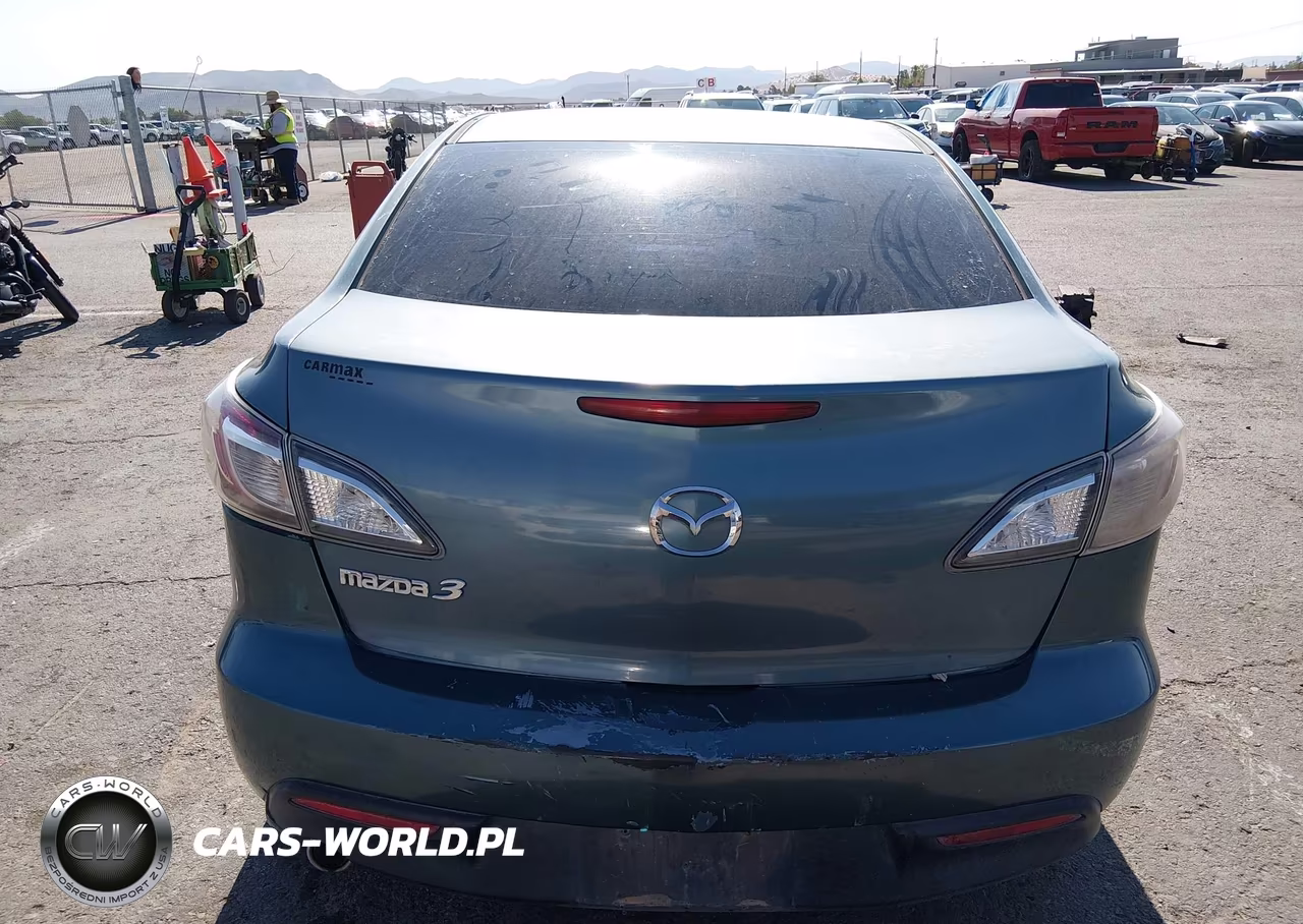 2011 Mazda Mazda3 I Touring VIN:JM1BL1VG6B1446064 - 16
