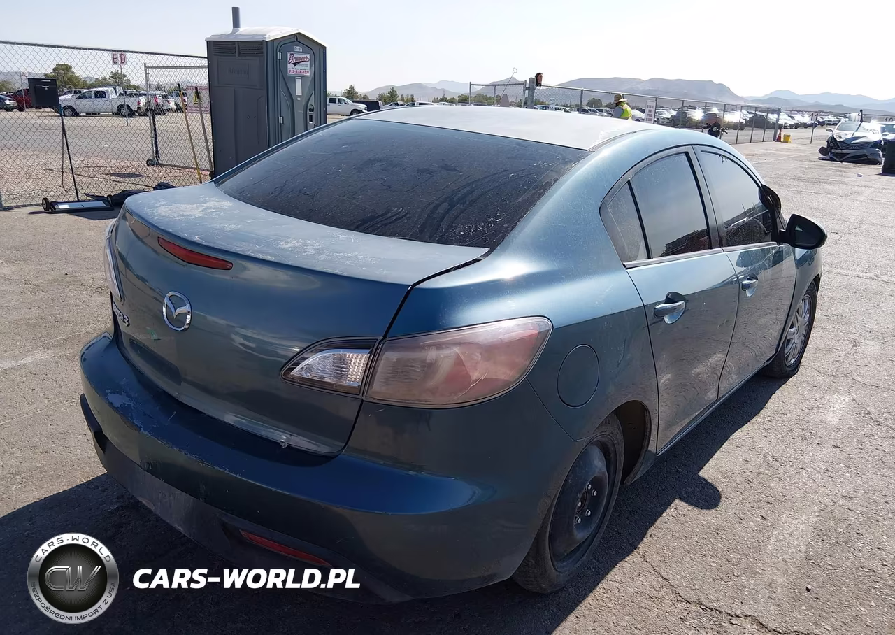 2011 Mazda Mazda3 I Touring VIN:JM1BL1VG6B1446064 - 4