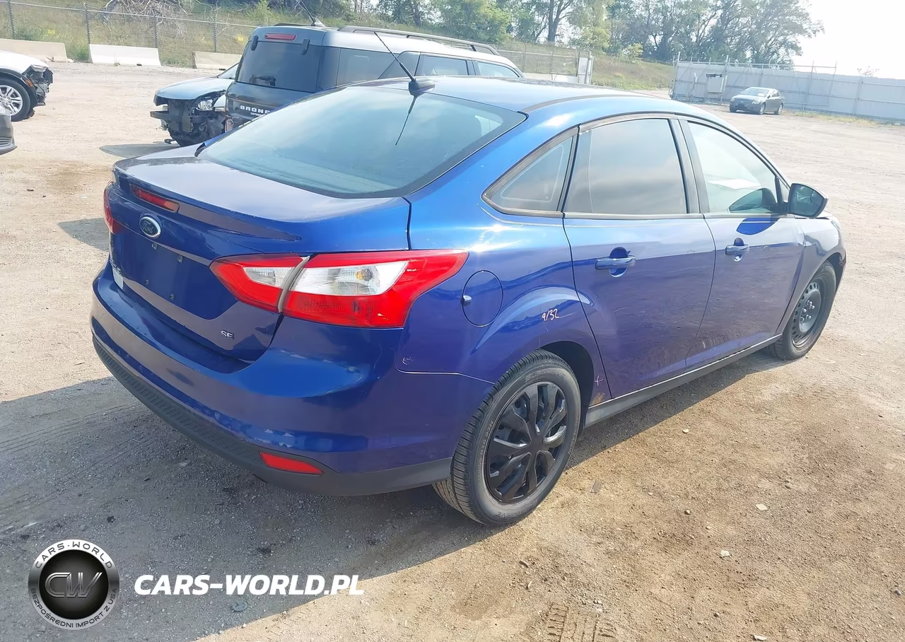 2012 Ford Focus Se VIN:1FAHP3F20CL248816 - 4