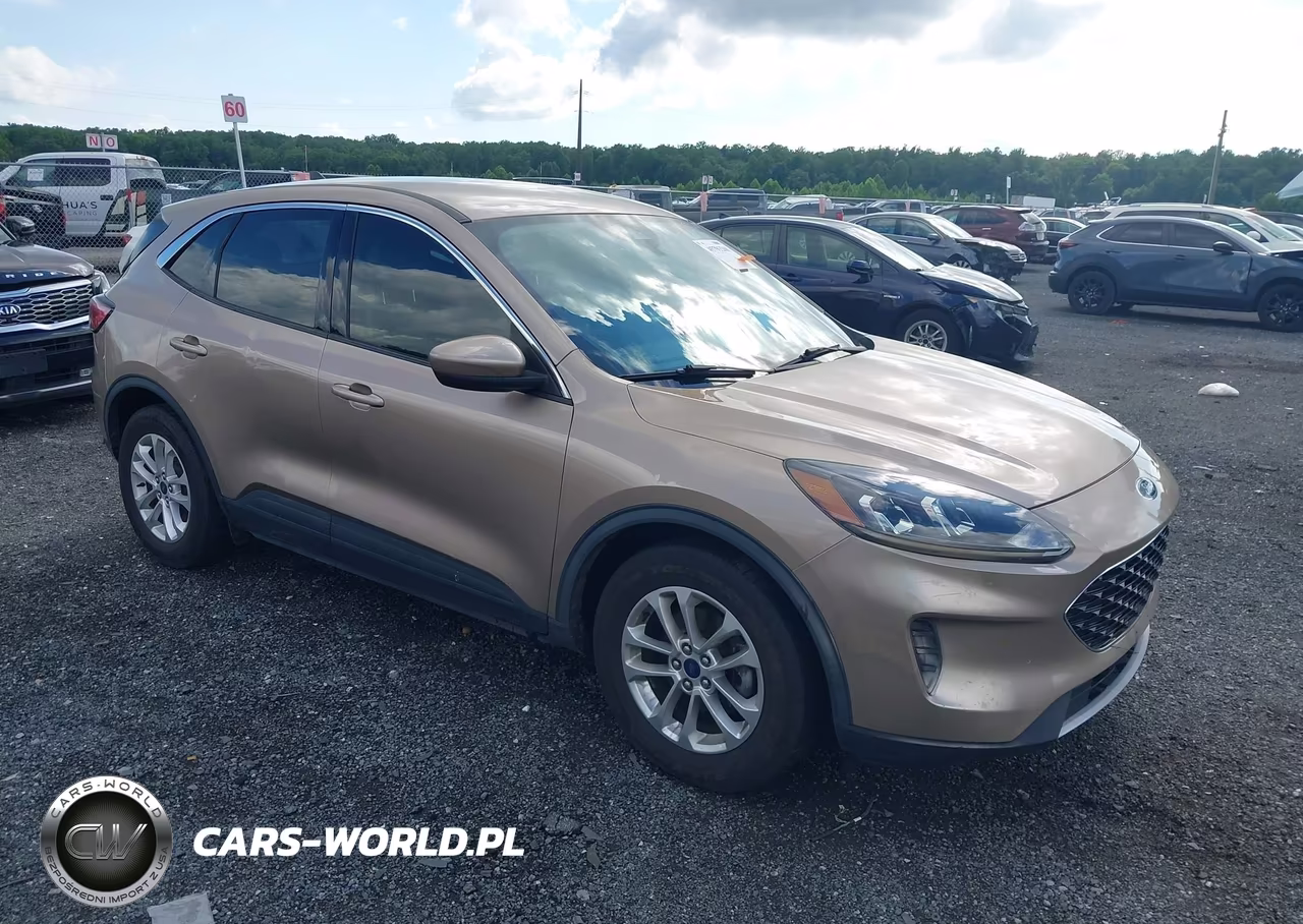 2020 Ford Escape Se