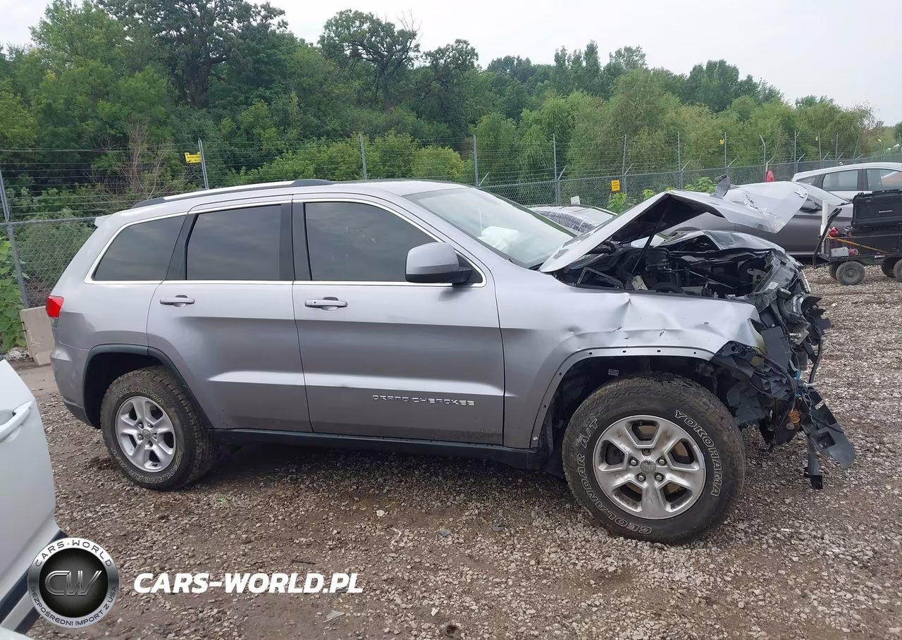 2014 Jeep Grand Cherokee Laredo VIN:1C4RJEAG4EC207123 - 13