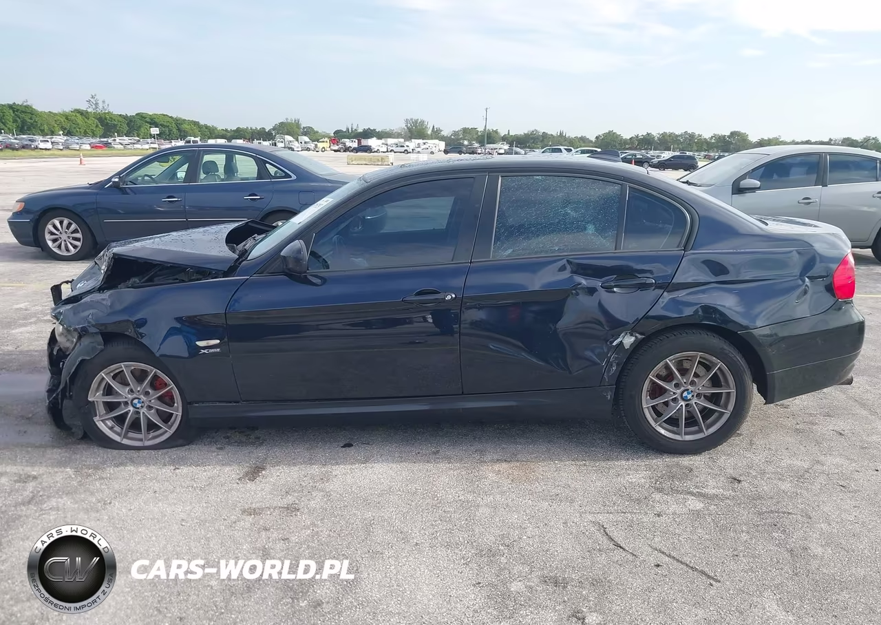 2010 BMW 328I xDrive VIN:WBAPK5C5XAA648113 - 15