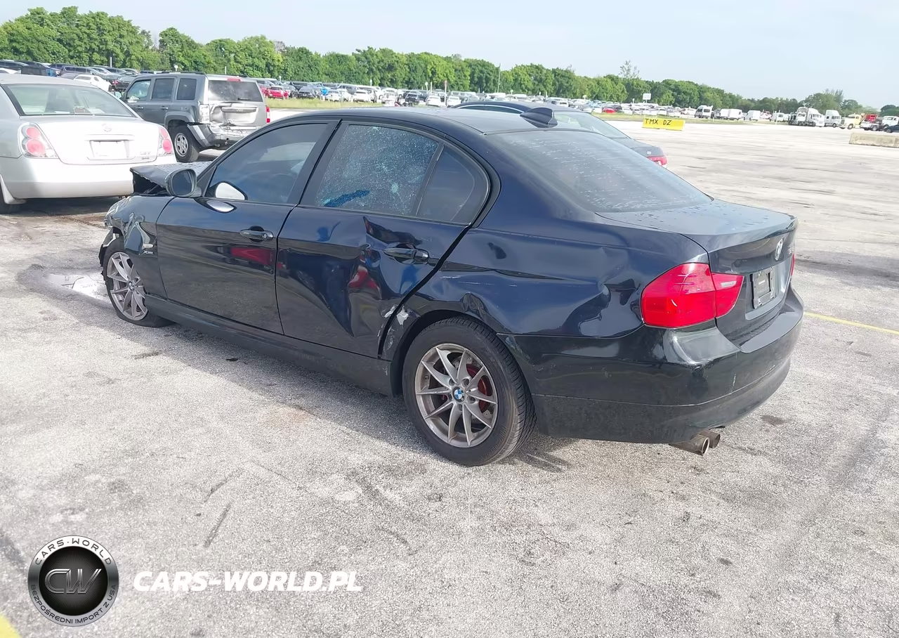 2010 BMW 328I xDrive VIN:WBAPK5C5XAA648113 - 3