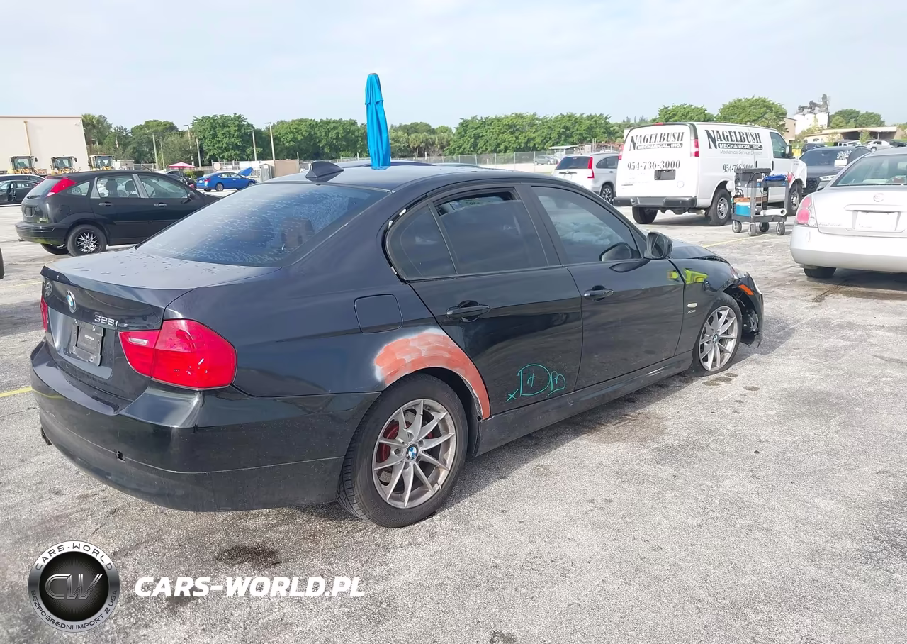 2010 BMW 328I xDrive VIN:WBAPK5C5XAA648113 - 4