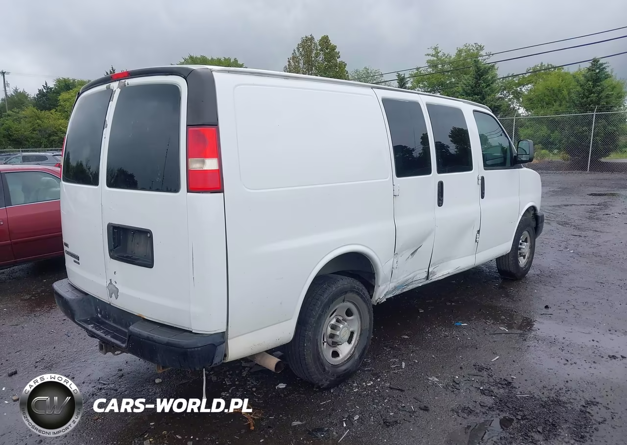 2012 Chevrolet Express 2500 Work Van VIN:1GCWGFCAXC1118181 - 4