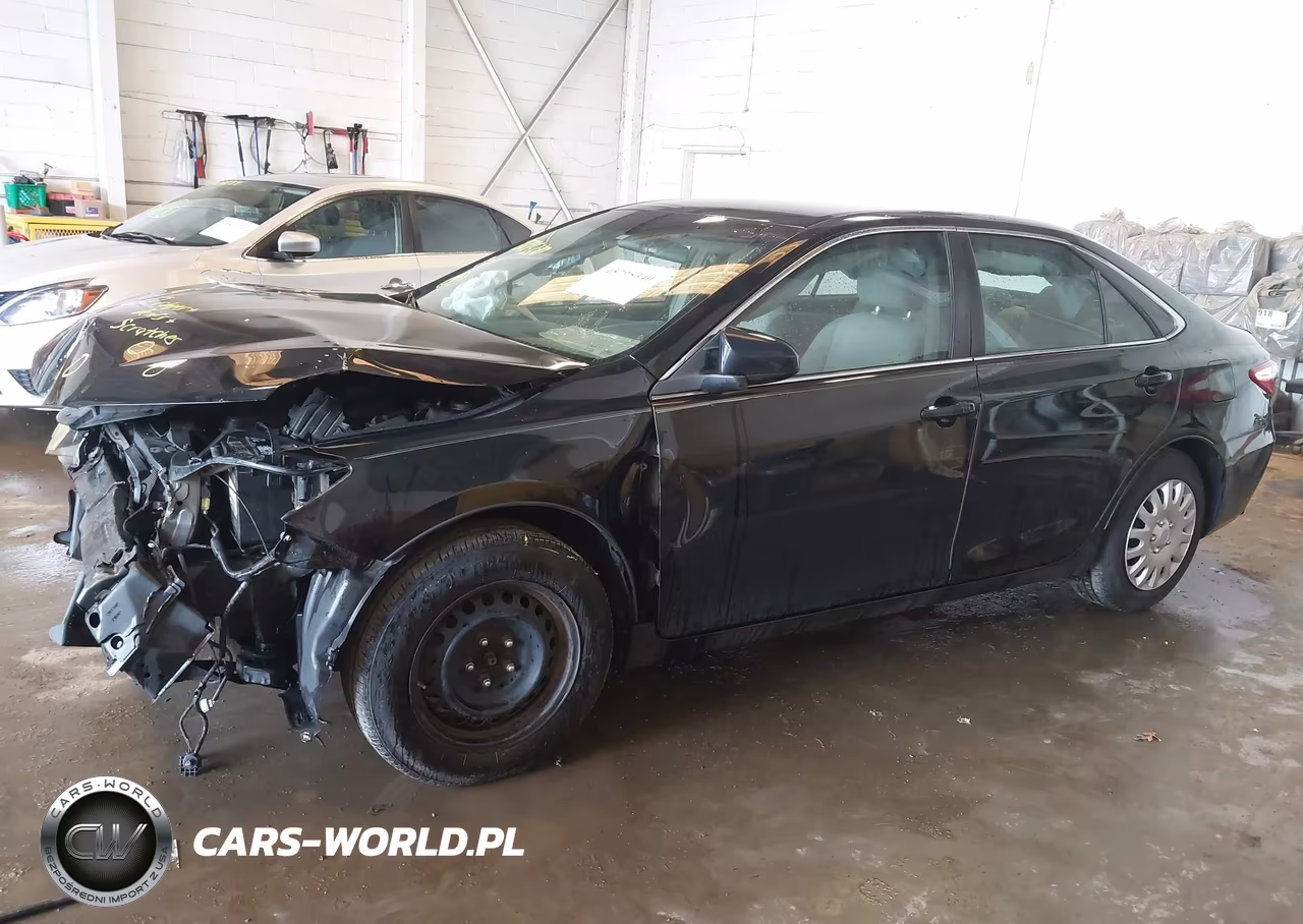 2016 Toyota Camry Le VIN:4T4BF1FK4GR529610 - 14
