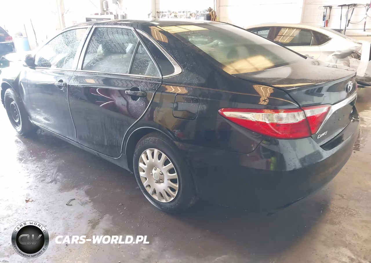 2016 Toyota Camry Le VIN:4T4BF1FK4GR529610 - 3