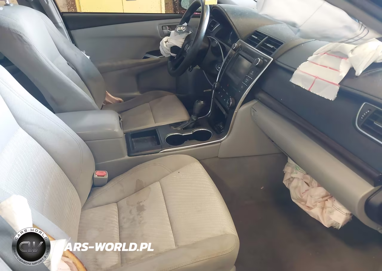 2016 Toyota Camry Le VIN:4T4BF1FK4GR529610 - 5