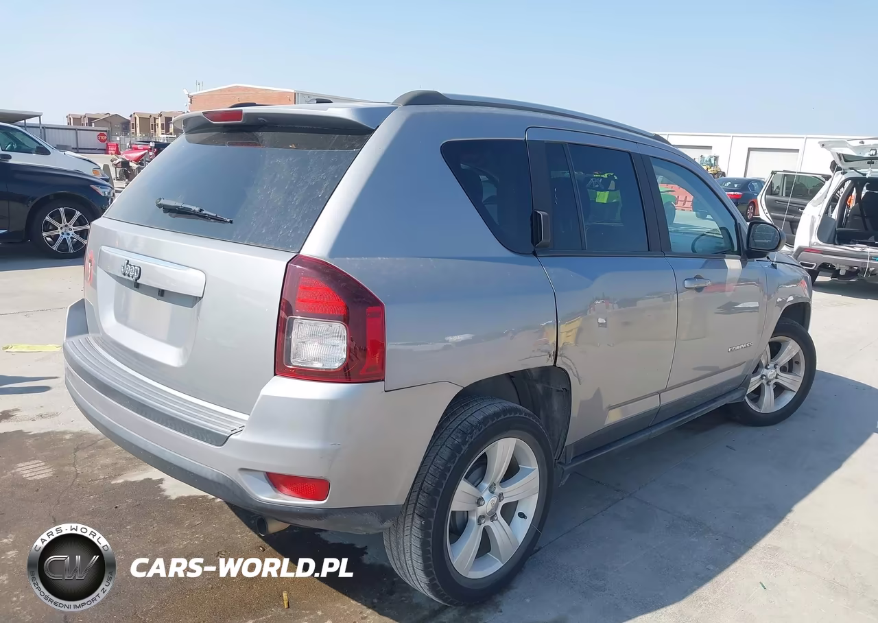 2016 Jeep Compass Sport VIN:1C4NJCBA3GD568143 - 4