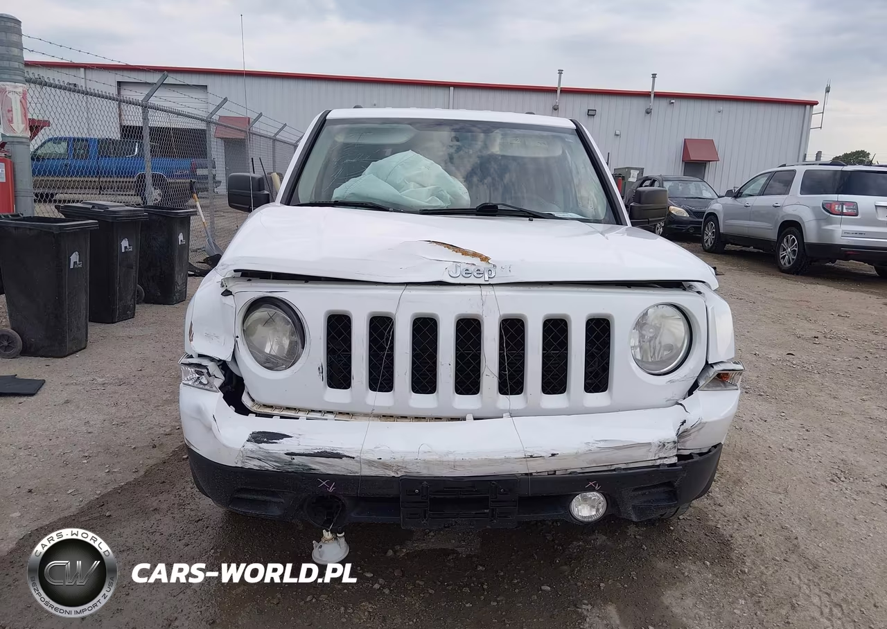 2014 Jeep Patriot Latitude VIN:1C4NJPFB9ED911626 - 12