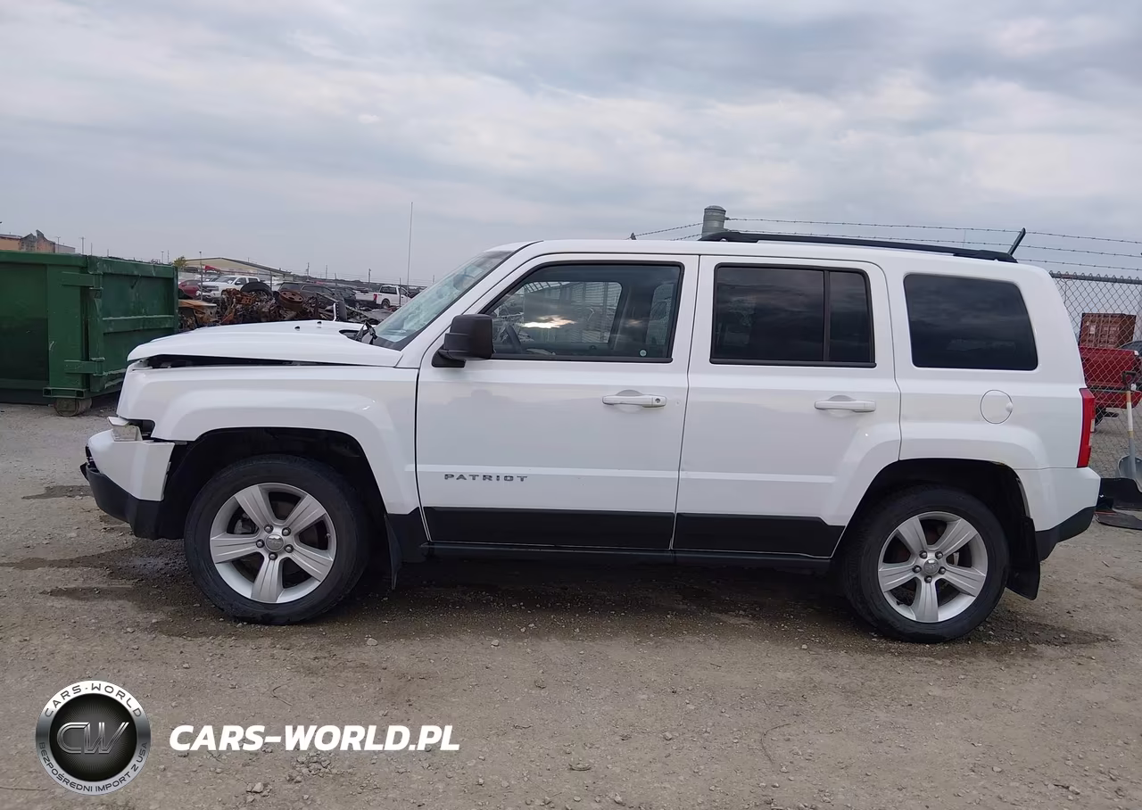 2014 Jeep Patriot Latitude VIN:1C4NJPFB9ED911626 - 14