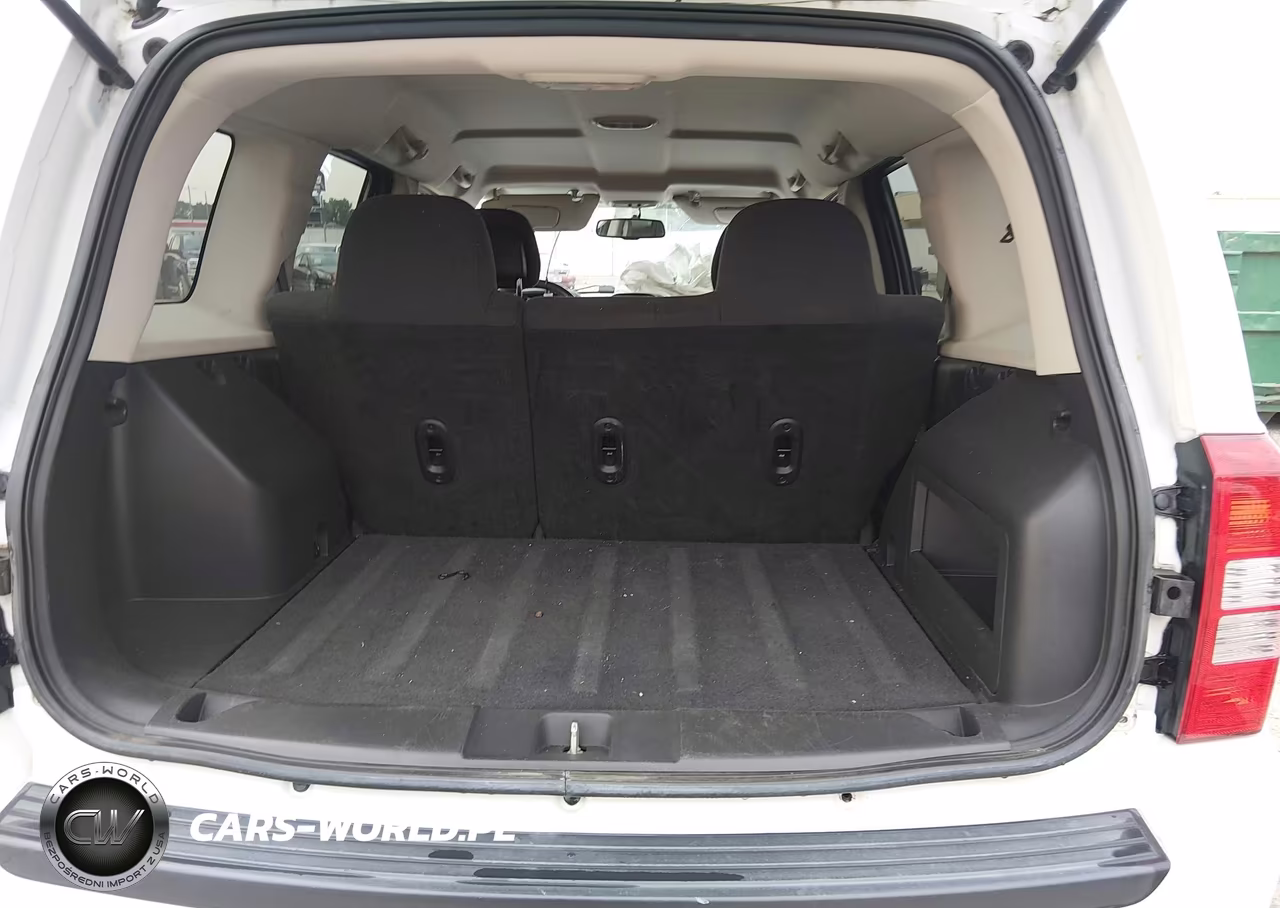 2014 Jeep Patriot Latitude VIN:1C4NJPFB9ED911626 - 16