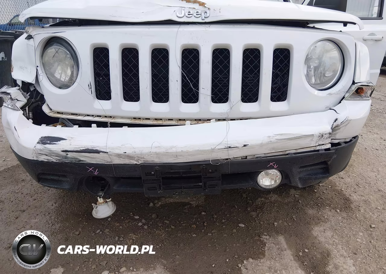 2014 Jeep Patriot Latitude VIN:1C4NJPFB9ED911626 - 6