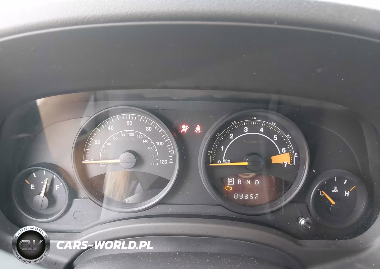 2014 Jeep Patriot Latitude VIN:1C4NJPFB9ED911626 - 7
