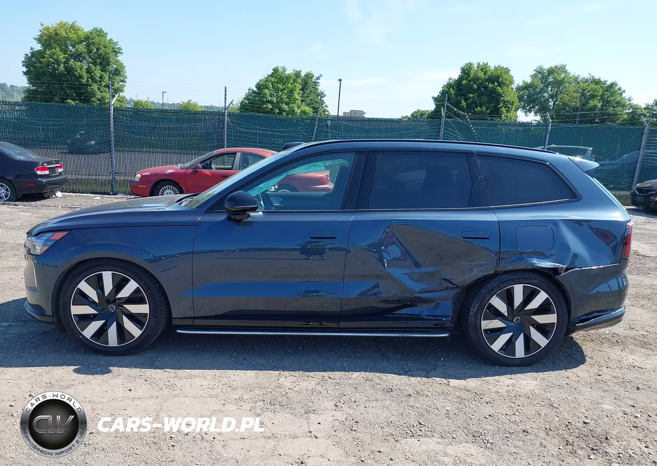 2025 Volvo Ex90 Ultra, Twin Motor, Fully Electric, 6 Seats VIN:7JDEV3KL0SG015020 - 14