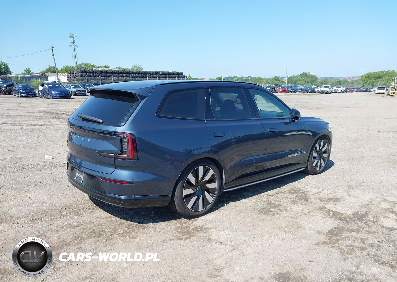 2025 Volvo Ex90 Ultra, Twin Motor, Fully Electric, 6 Seats VIN:7JDEV3KL0SG015020 - 4
