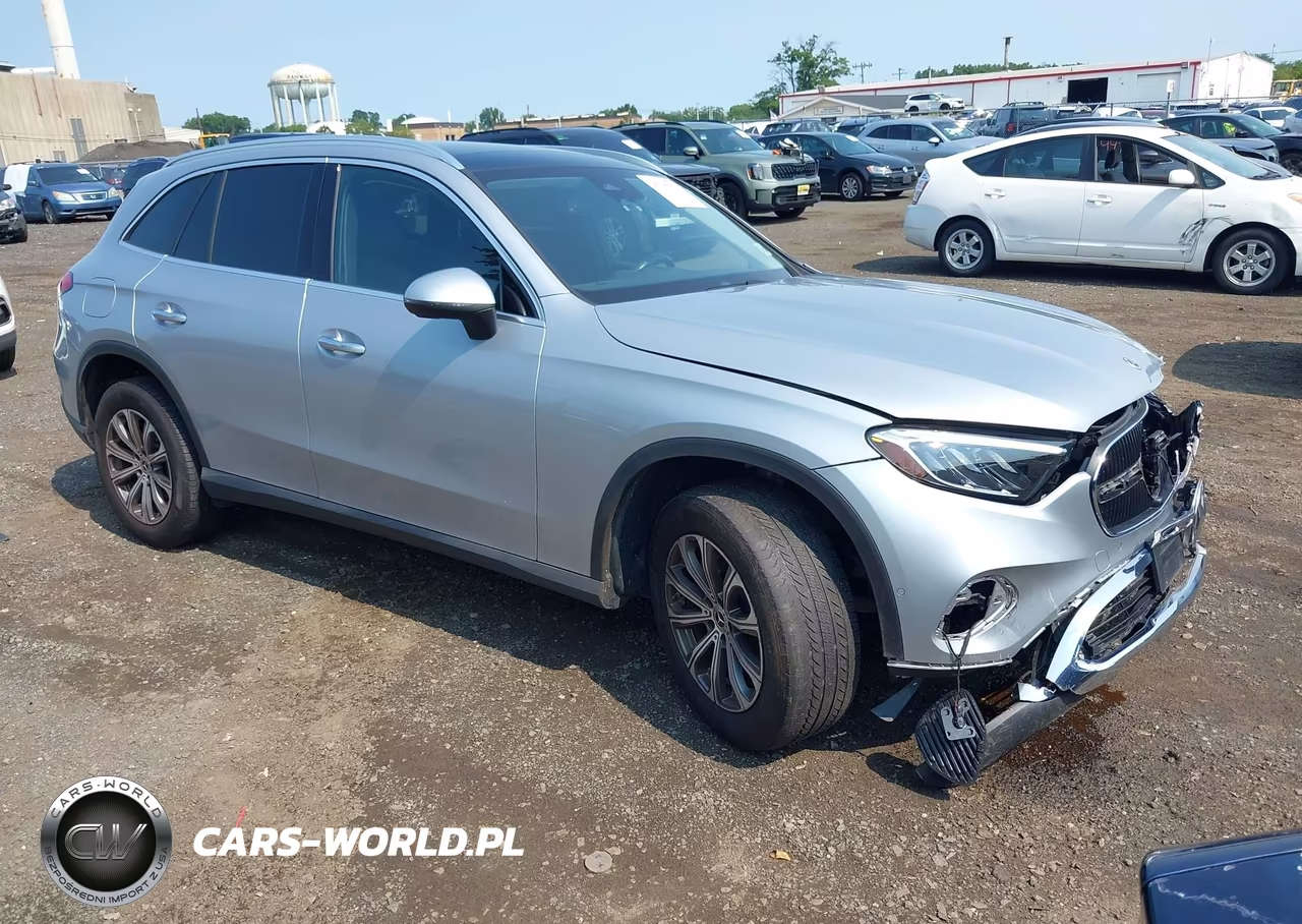 2024 Mercedes-Benz Glc 300 4Matic Suv – zdjęcie 1 z 16