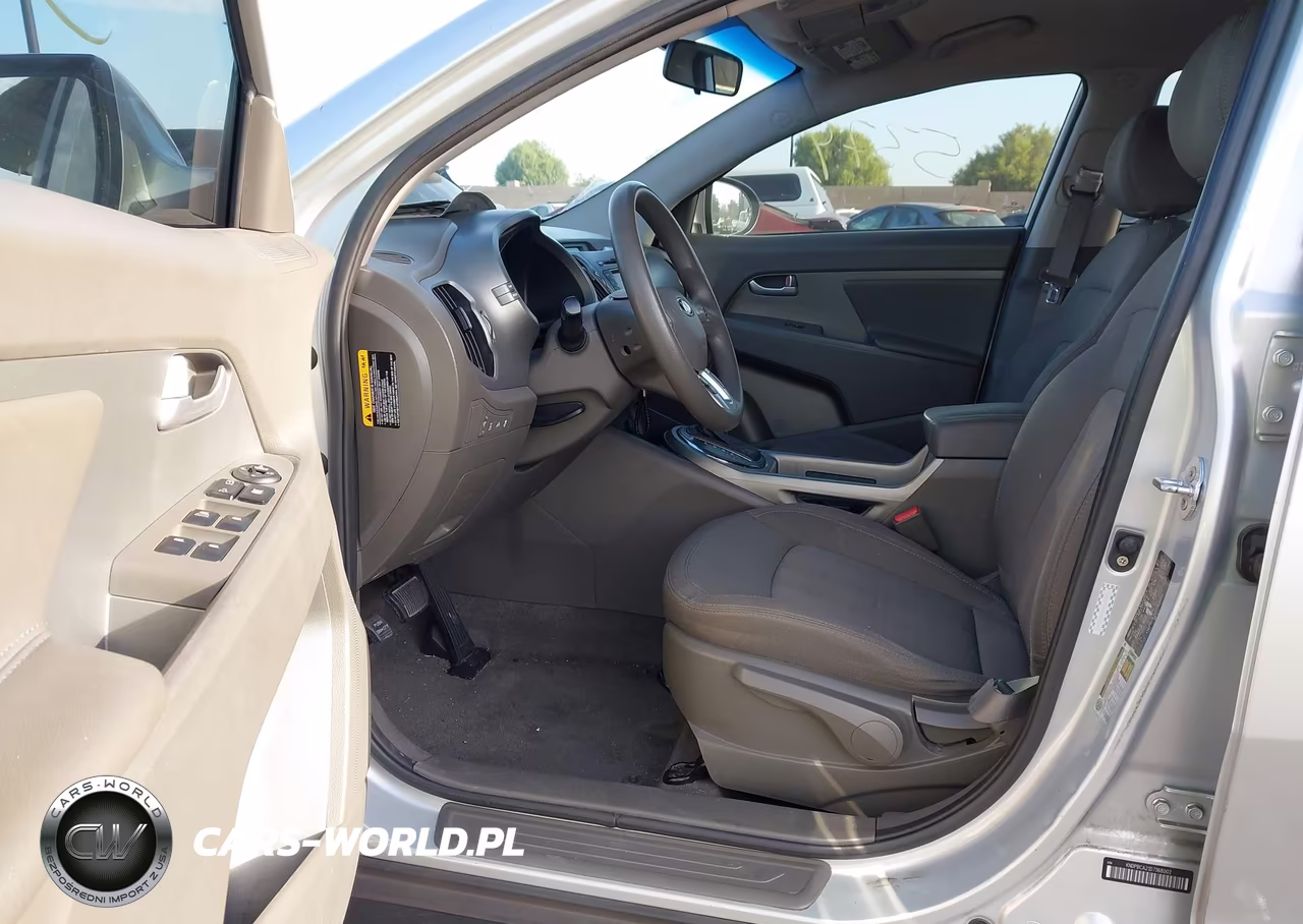 2013 Kia Sportage Lx VIN:KNDPBCA21D7368002 - 5