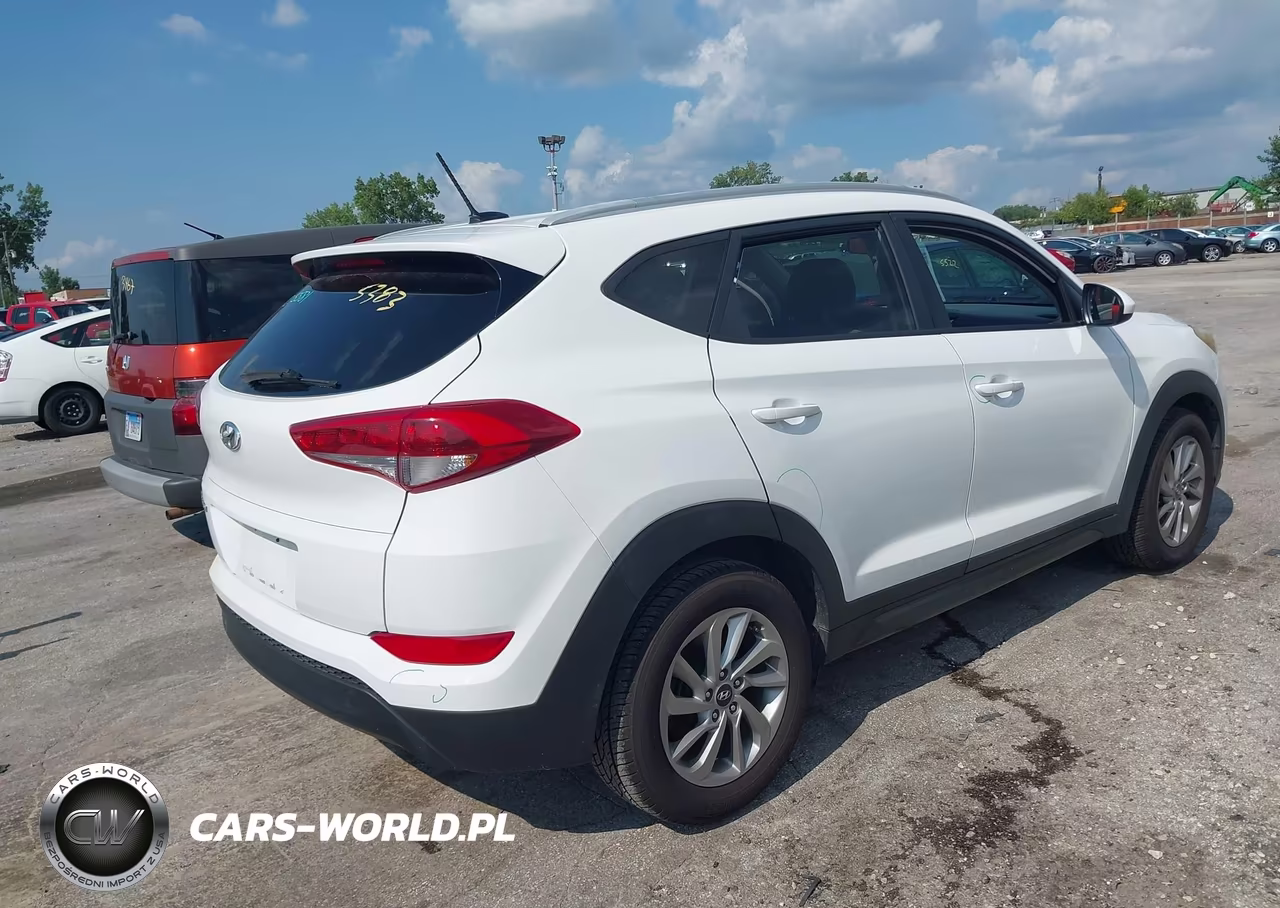 2016 Hyundai Tucson Se VIN:KM8J33A41GU072502 - 4