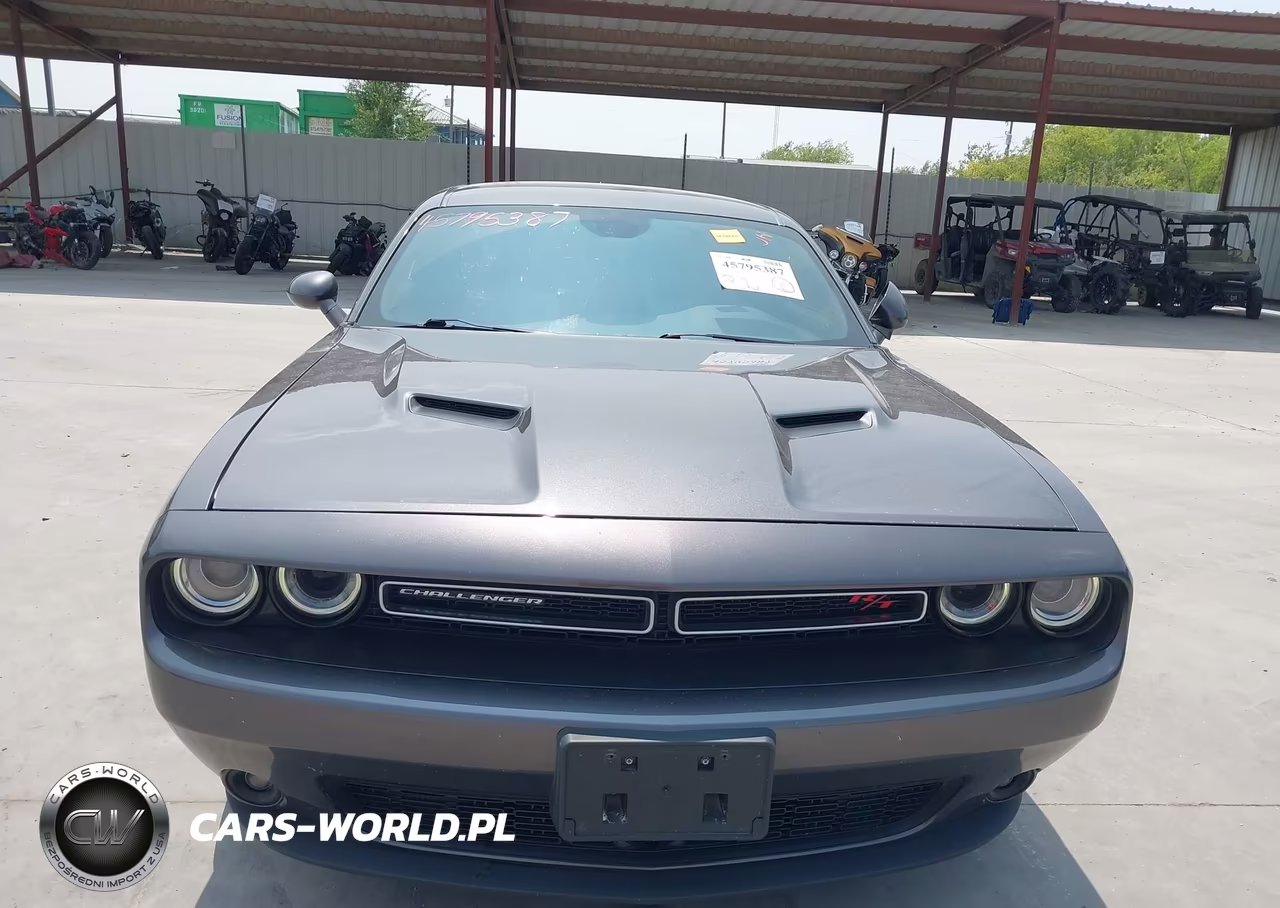 2016 Dodge Challenger R-T Plus VIN:2C3CDZBT1GH137990 - 12