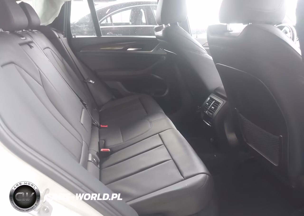 2019 BMW X3 xDrive30I VIN:5UXTR9C50KLD90969 - 8
