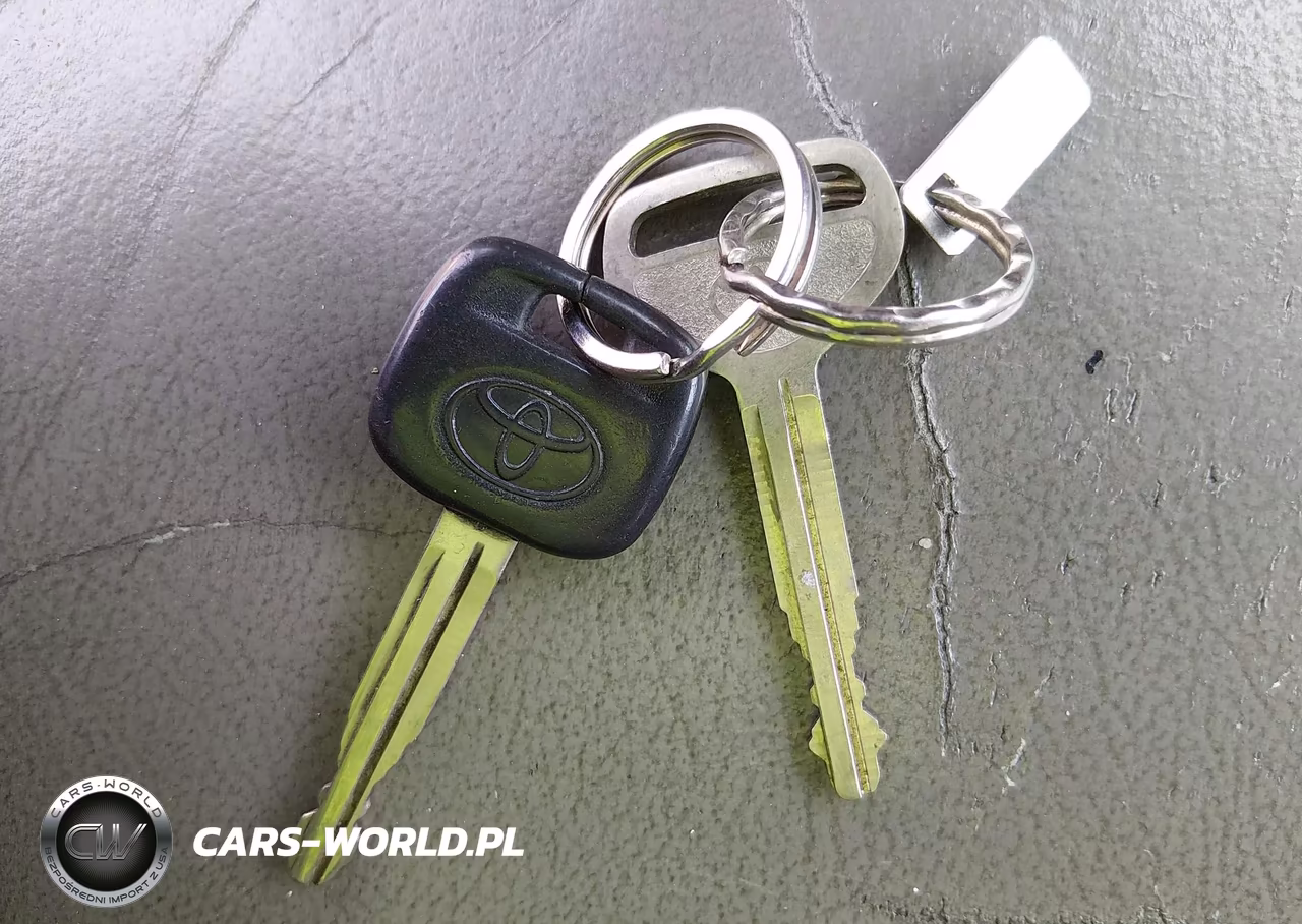 2004 Toyota Camry Le VIN:4T1BE32K54U816397 - 11