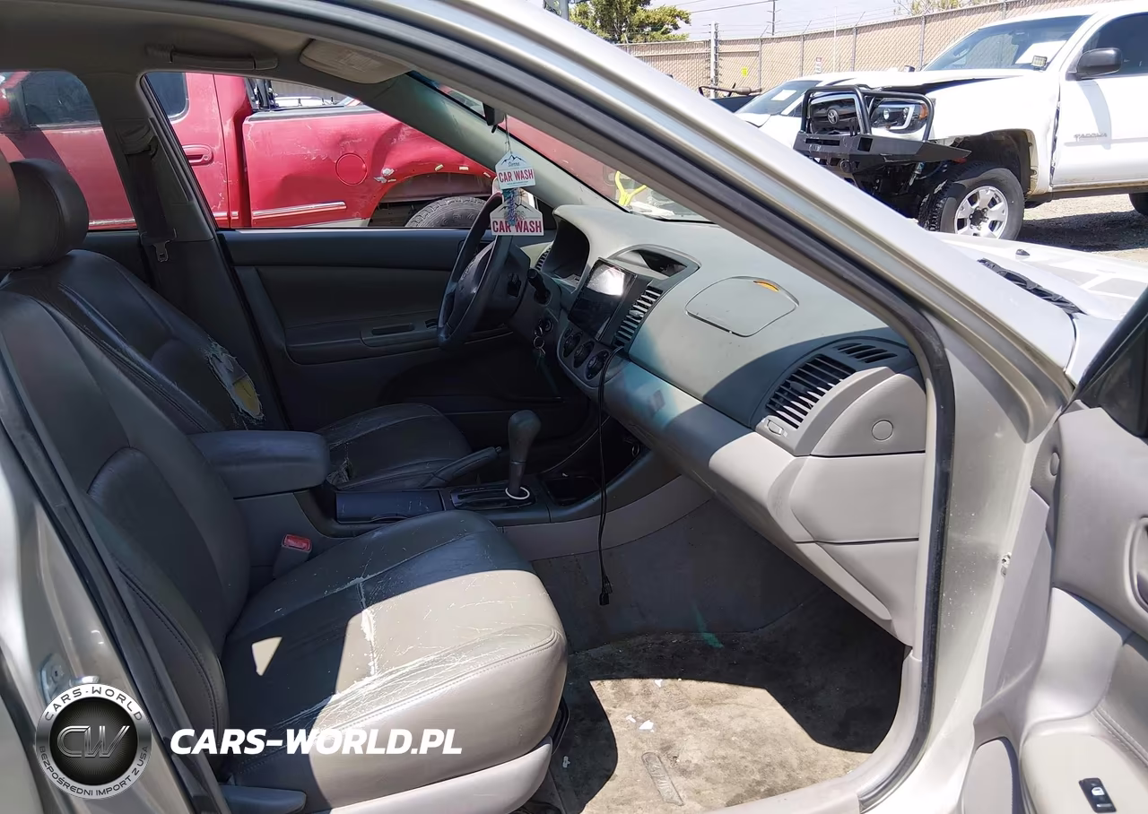 2004 Toyota Camry Le VIN:4T1BE32K54U816397 - 5