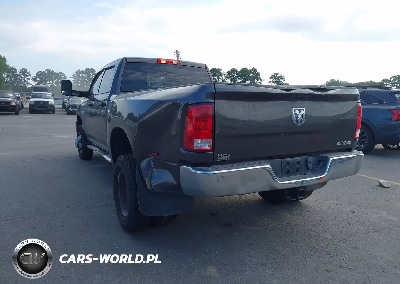 2018 Ram 3500 Tradesman 4X4 8' Box VIN:3C63RRGL1JG220775 - 10