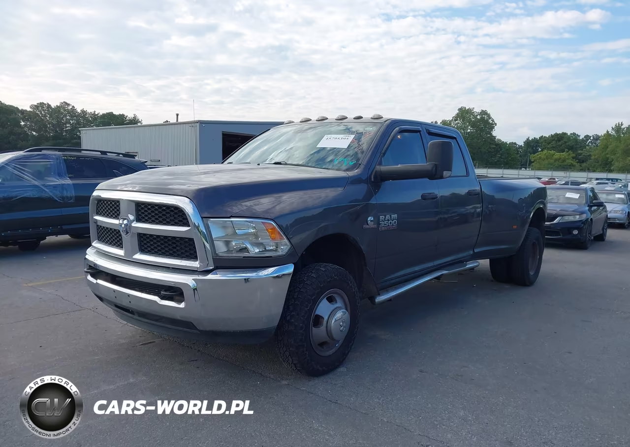 2018 Ram 3500 Tradesman 4X4 8' Box VIN:3C63RRGL1JG220775 - 2