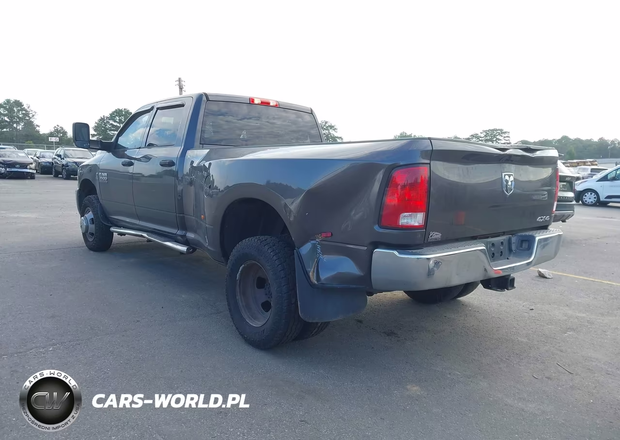 2018 Ram 3500 Tradesman 4X4 8' Box VIN:3C63RRGL1JG220775 - 3