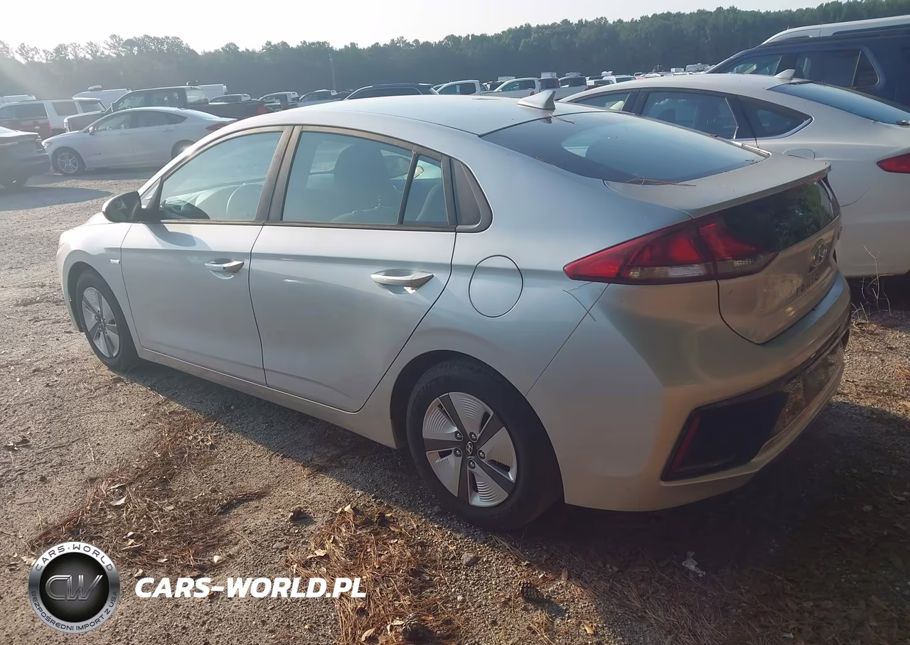 2018 Hyundai Ioniq Hybrid Blue VIN:KMHC65LCXJU099897 - 3