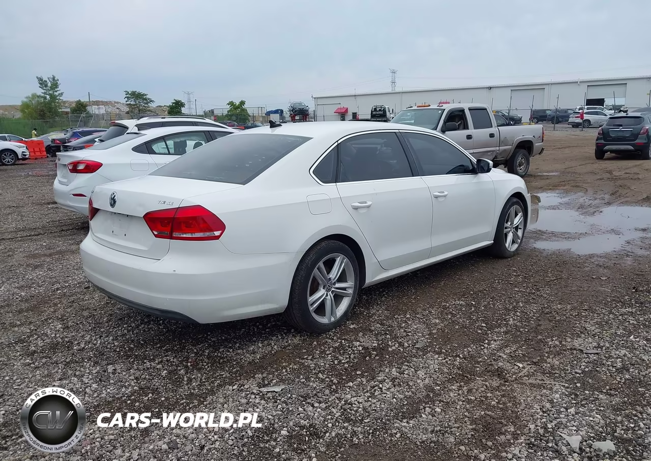 2014 Volkswagen Passat 1.8T Se VIN:1VWBS7A38EC061913 - 4