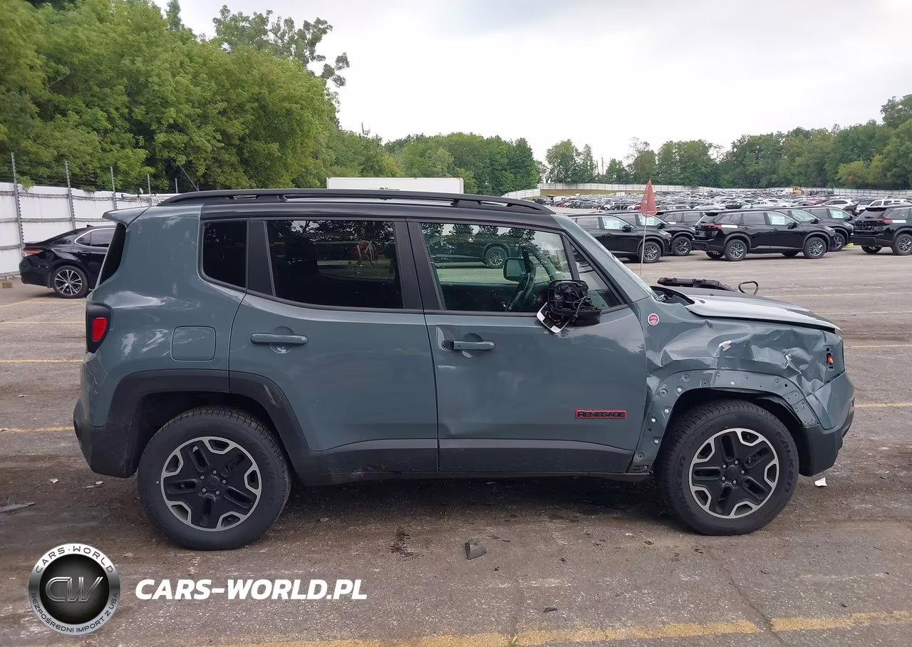 2017 Jeep Renegade Trailhawk VIN:ZACCJBCB3HPE45633 - 13